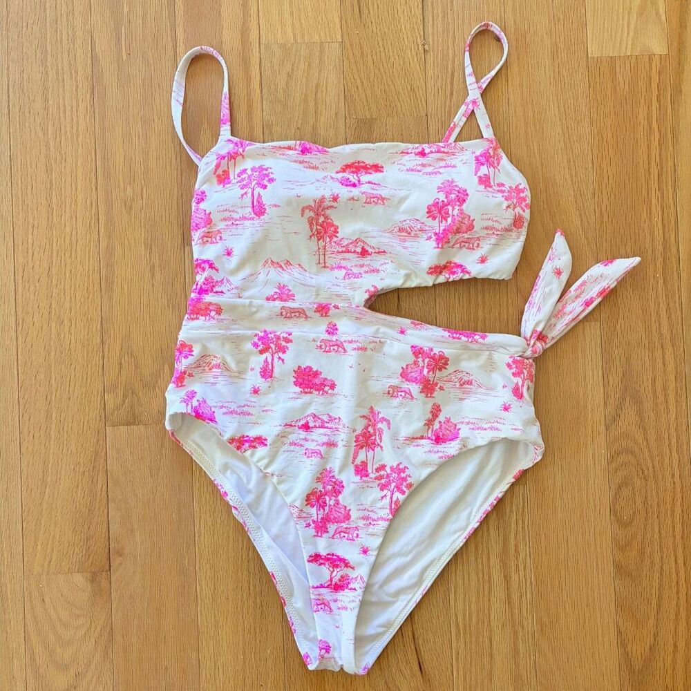 AQUA Hot Pink Cut-Out One-Piece Swimsuit M